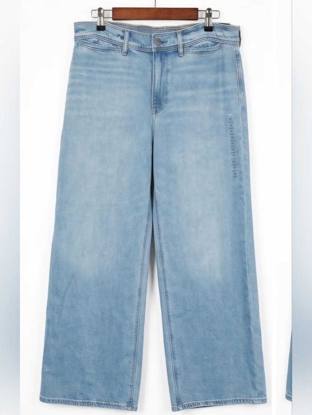 American Eagle Outfitters Light Blue Women’s Denim Jeans *New*